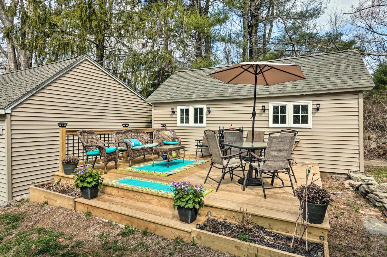 Remodeled Farmhouse In Waterford Near 2 Beaches! Exterior foto