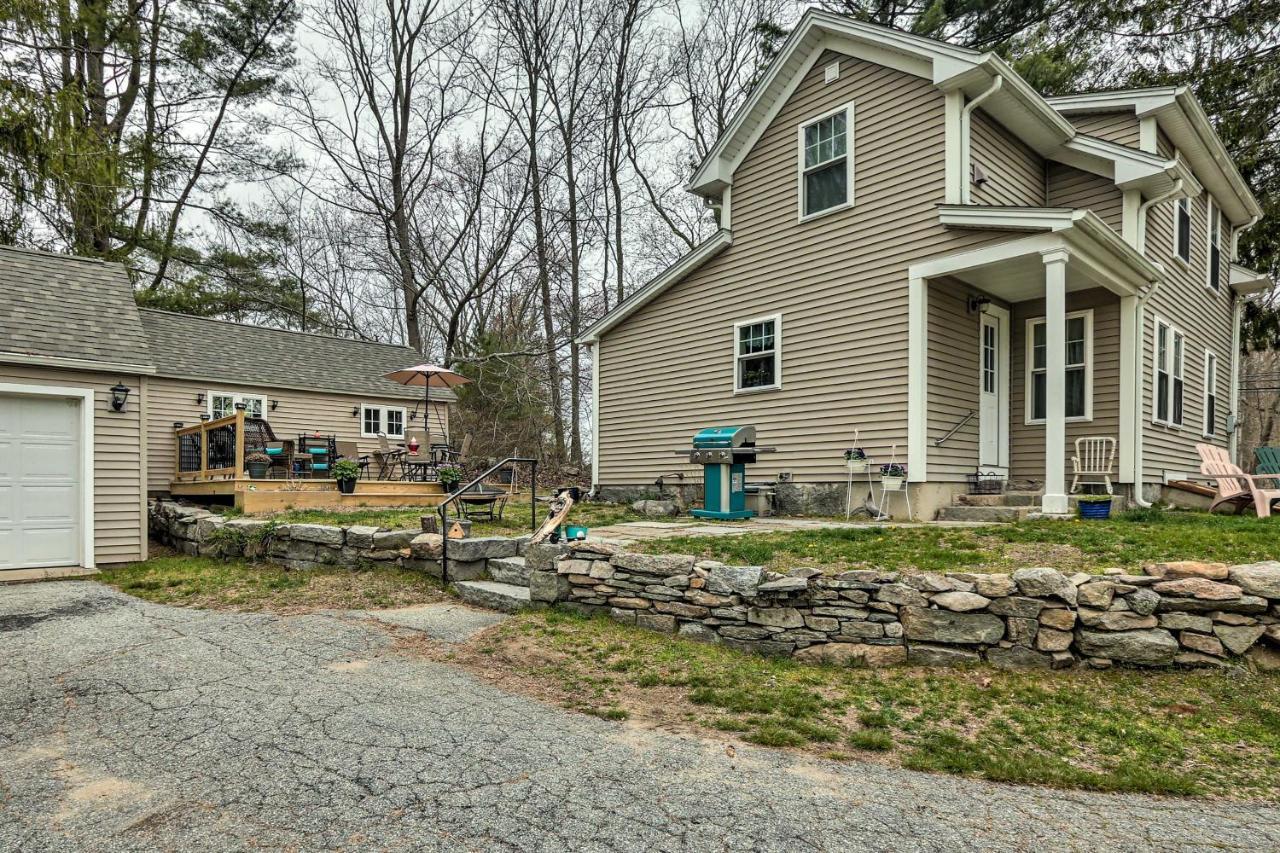 Remodeled Farmhouse In Waterford Near 2 Beaches! Exterior foto